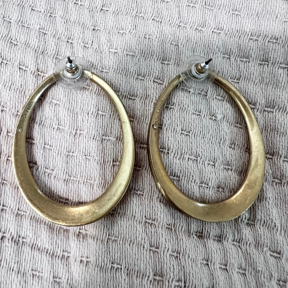 Stella & Dot Oval Hoop Earrings Womens 2" Gold Tone Sculptural Brushed Tapered - Picture 2 of 10